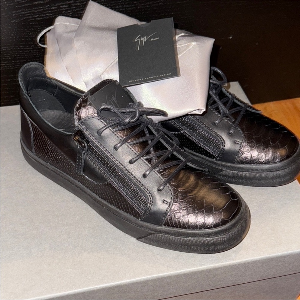Giuseppe Zanotti Black Textured Sneakers